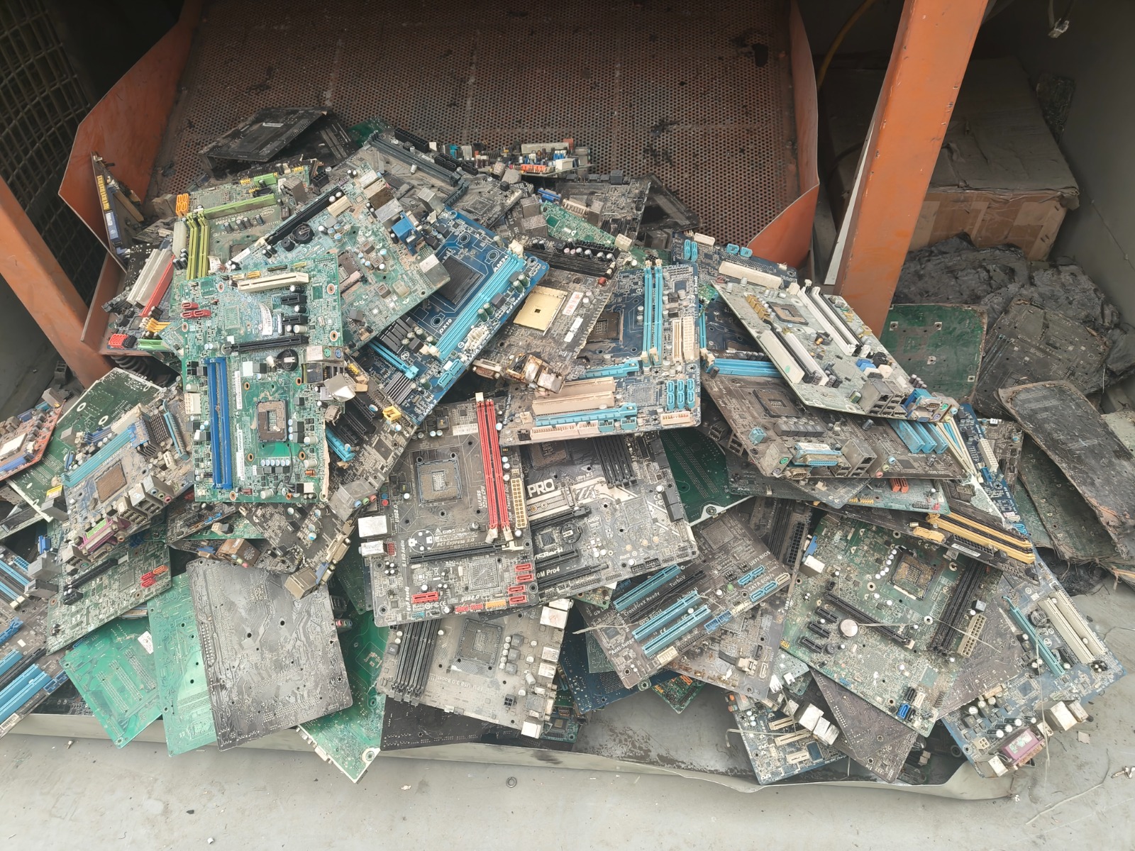 PCB recycling